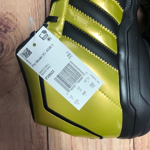 New Adidas Pro Model Sneakers Gold Black Size 12.5 - Picture 3 of 7